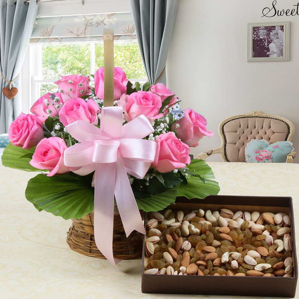 Roses Arrangement with Assorted Dry Fruits Box