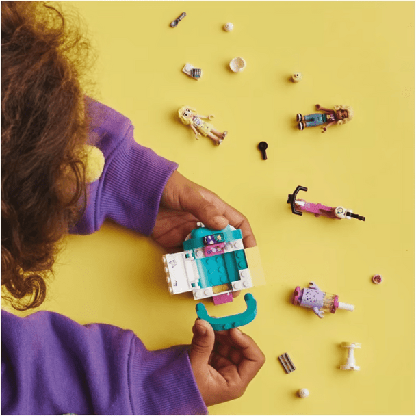 Girl Bracelet With LEGO Friends Mobile Bubble Tea Shop