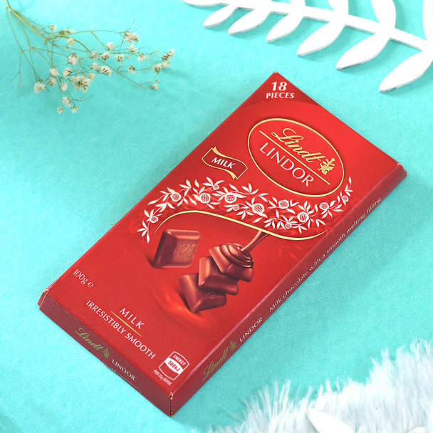 Viberant Mayura Rakhi With Lindt Lindor Chocolate |(Italy)