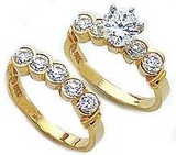 Scalloped Bezel Round 1 Carat Bridal Set with lab grown diamond quality cubic zirconia in 14k yellow gold.