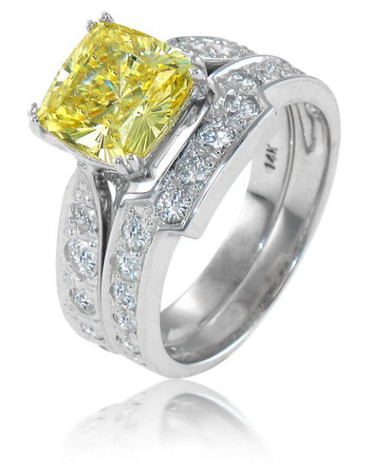 Winston 2.5 Carat Cathedral Canary Cushion Cut Bridal Set with simulated lab created diamond quality cubic zirconia in 14k white gold.