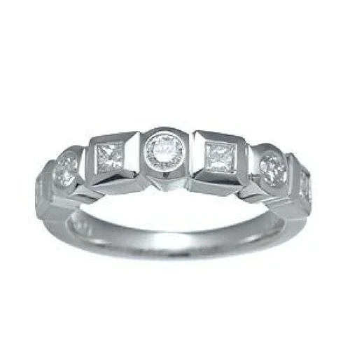 Preva princess cut with alternating round bezel set lab grown diamond simulant cubic zirconia in 14k white gold.