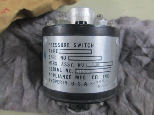 Unissued/NOS Aircraft Pressure Switch