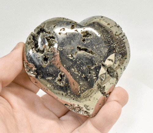3.34" POLISHED PYRITE HEART Huanzala mine, Peru T600