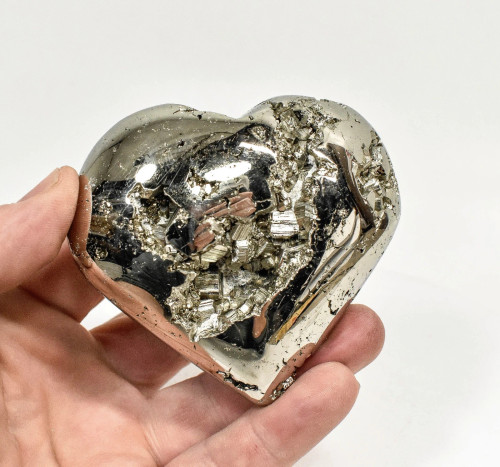 3.22" Polished PYRITE CRYSTAL HEART Carving Huanzala mine, Peru T722