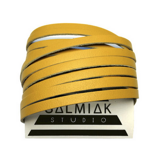Salmiak Studio: sinapinkeltainen Nida-ranneke