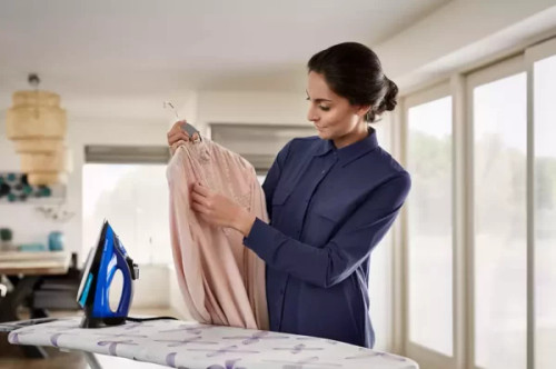 PHILIP PerfectCare Steam iron GC3920/26