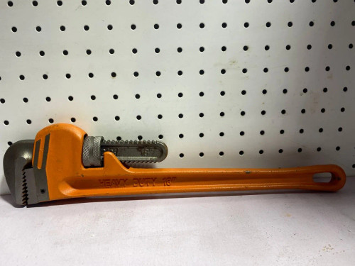 FORGED 18” PIPE WRENCH