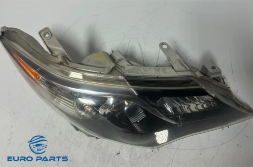 2012-2014 TOYOTA CAMRY black trim (SE) Right side headlight OEM 8111006800