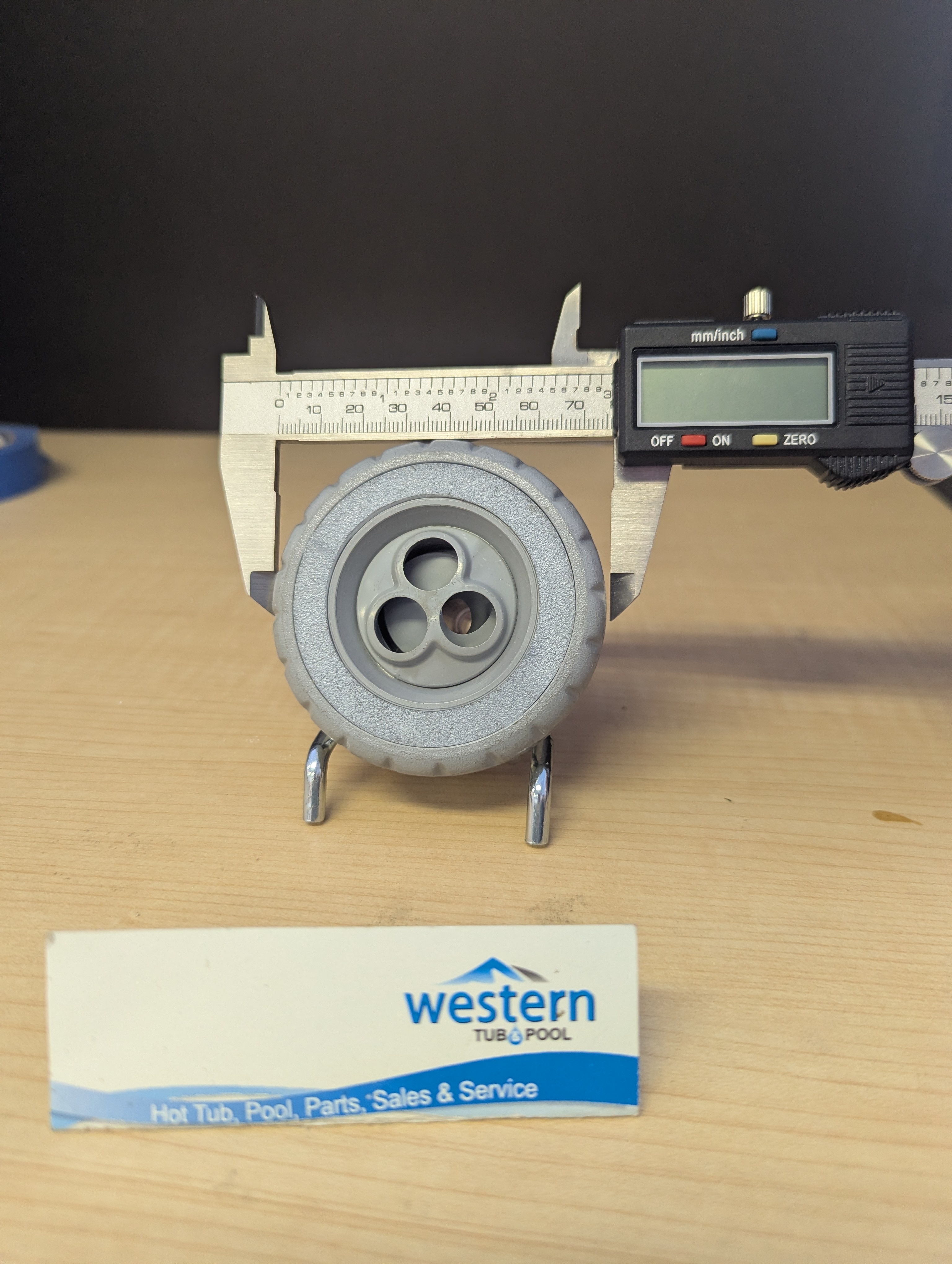 Upgrade Your Hot Tub Experience   Get the perfect massage with our genuine recycled replacement Beachcomber massage jet. Designed for models from 2011 to the present, this medium massage jet insert ensures a powerful and relaxing hydrotherapy session every time.   The Perfect Replacement for Your Spa Is a broken or worn-out jet ruining your relaxation time? Our Recycled Beachcomber Medium Massage Clip-In Jet is the exact replacement part you need. This genuine Waterway jet insert features a textured grey, gear-style face that seamlessly matches your hot tub's original design.  Direct Fit: Designed for Beachcomber hot tubs manufactured from 2011 to the present. Easy Installation: The simple clip-in design allows you to replace your old jet in seconds, with no special tools required. Powerful Massage: Restore your spa's powerful hydrotherapy action with a jet that delivers a consistent and satisfying massage. Find Your Perfect Fit Not sure if this is the right jet for your hot tub? Here's how to know:  Brand: Fits Beachcomber hot tubs. Years: Compatible with models from 2011-Present. Style: Features a medium face with a grey, gear-style textured finish. Type: This is a clip-in style massage jet insert.   Revitalize Your Hot Tub Today Don't let a faulty jet keep you from enjoying your spa. Order your genuine recycled Beachcomber replacement jet insert now and get back to relaxing.  ***While there may be minor wear and discoloration due to the product being recycled, rest assured that all our jets are in good condition with good quality clips.  ***Please note that the availability of this recycled part may vary based on stock. We strive to keep our inventory freshly rotated, so you can always find what you need. If this product is out of stock, please add it to your wish list to be notified when new stock arrives.   Call us today: 1-855-248-0777