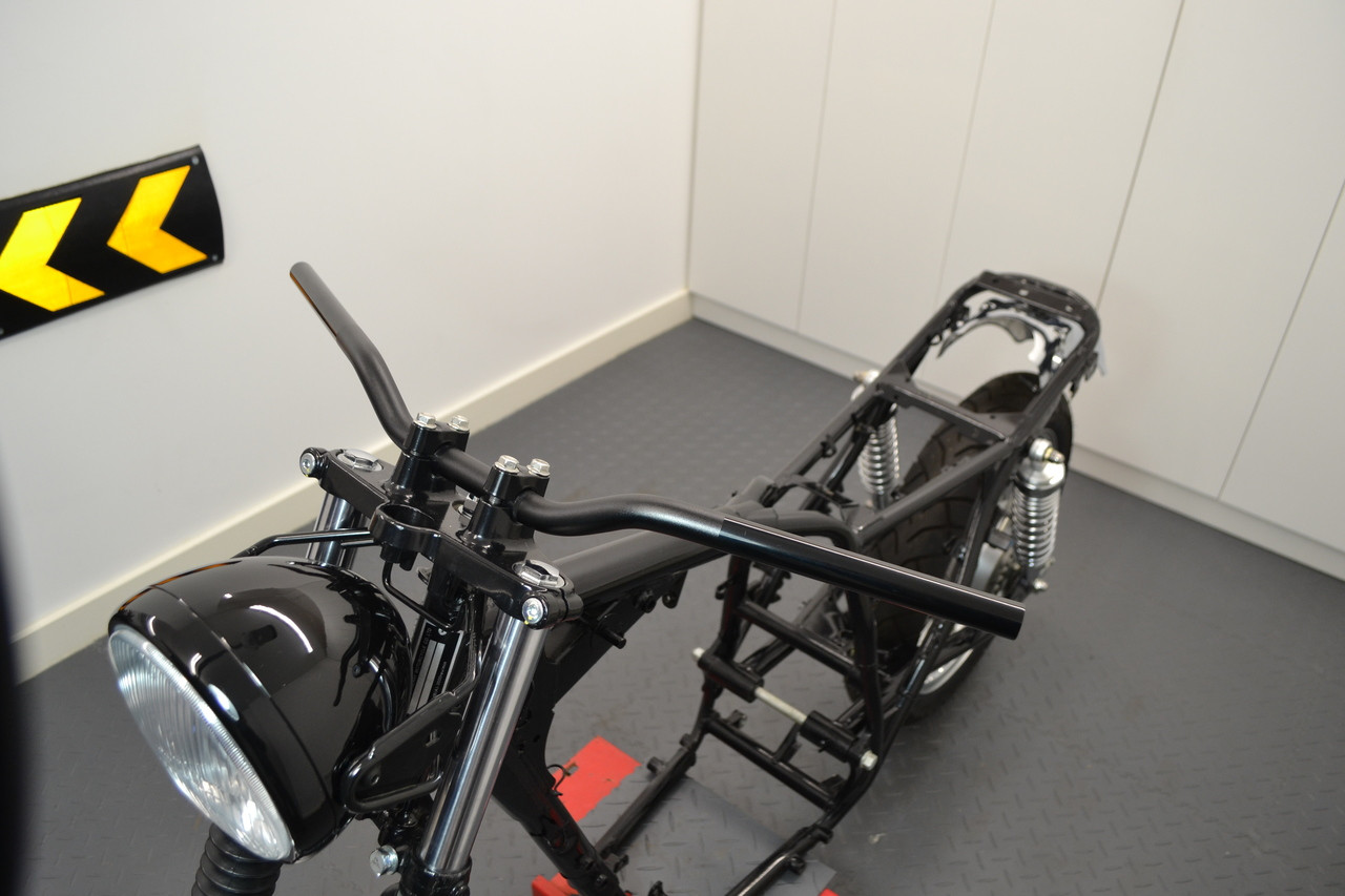 Motorbike Drag Handlebars 22mm 7 8 for Cafe Racers Motorbike Drag Handlebars 22mm 7 8 for Cafe Racers