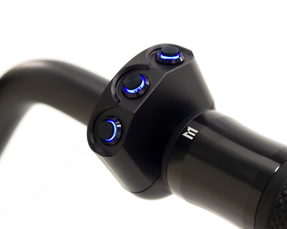 Motorcycle Switchgear for 22mm Handlebars Billet Aluminium in Black