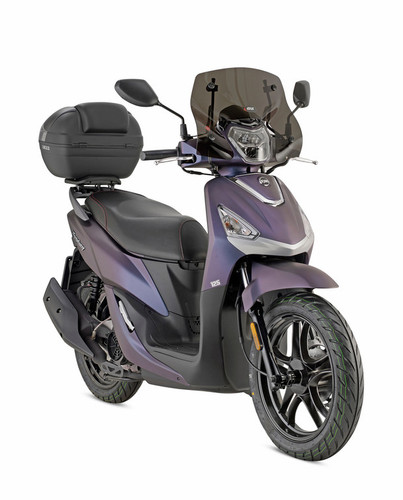 GIVI SMOKED WINDSCREEN - 7057S - PIAGGIO MEDLEY 200 I-GET