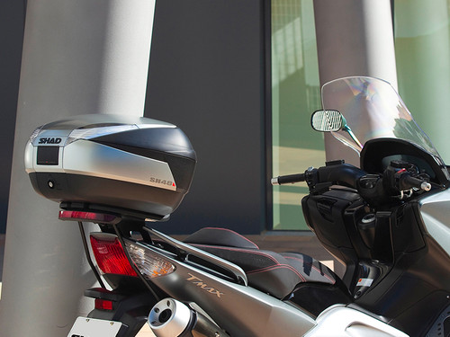 SH48 Top Box Black/Titanium inc Backrest And Carbon Cover SH48 Top Box Black/Titanium inc Backrest And Carbon Cover