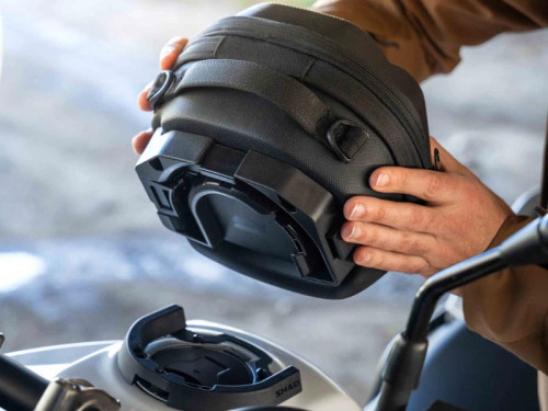 CLICK SYSTEM TANK BAG E03CLP