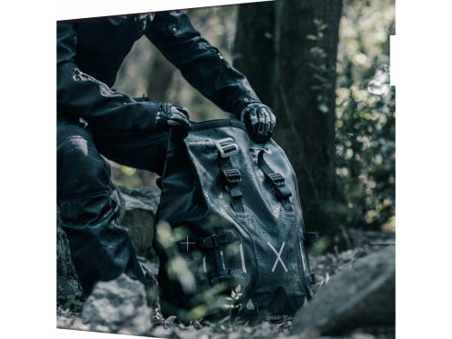 TR30 Waterproof Panniers