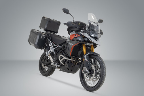 Adventure set TRAX ADV Black. Triumph Tiger 900 GT / Rally Pro (23-).