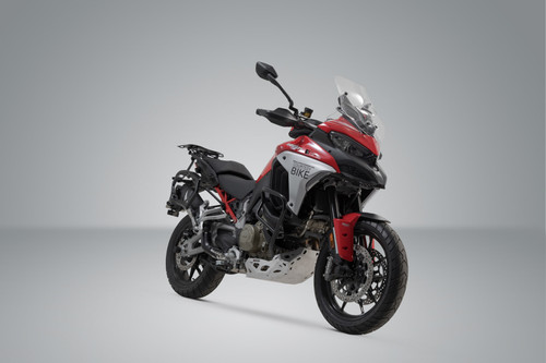 Adventure set DUSC with top case L Black. Ducati Multistrada V4 (20-).