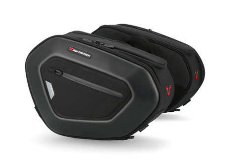 PRO BLAZE H saddlebag set Black. Triumph Trident 660 / Daytona 660. PRO BLAZE H saddlebag set Black. Triumph Trident 660 / Daytona 660.