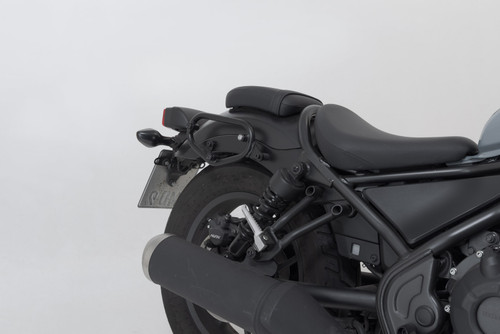 SLC side carrier right Honda CMX500 Rebel (16-).