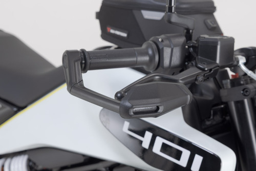 Lever guards with wind protection Black. Husqvarna Svartpilen/Vitpilen 401 (23-).