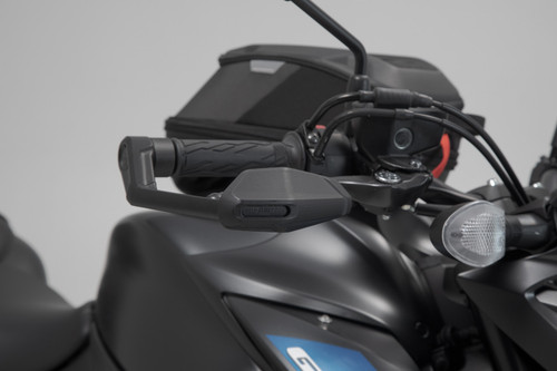Lever guards with wind protection Black. Suzuki GSX-S models.
