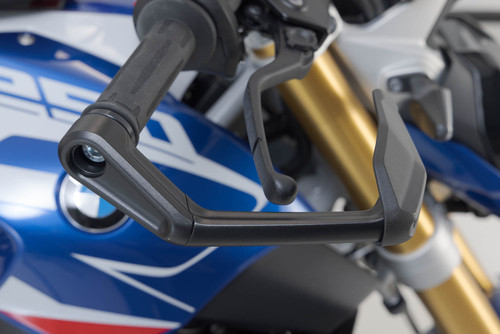 Lever guards with wind protection Black. BMW R 1250 R, F 900 R/XR, S 1000 R/XR.