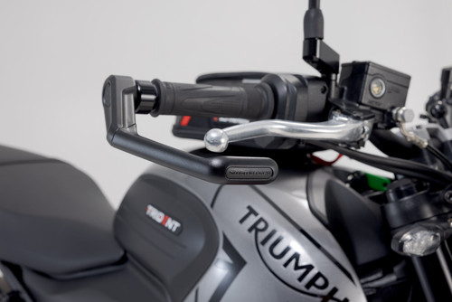 Lever guards Black. Triumph Trident 660 (21-).