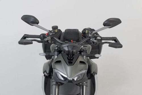 Lever guards with wind protection Black. Ducati Streetfighter V2, Triumph Daytona.