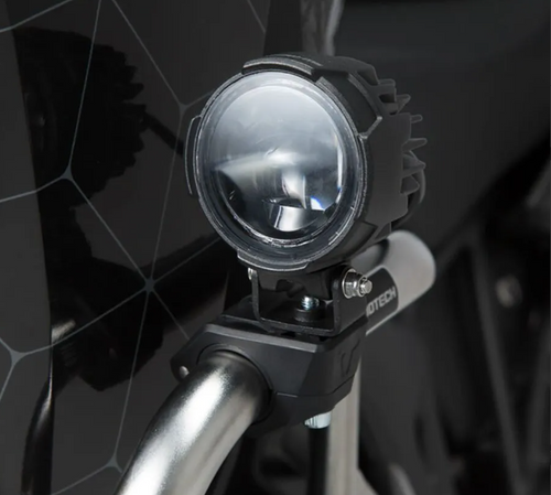 EVO high beam kit universal Black. With crash bar clamps for lights.