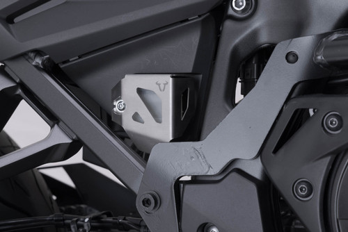 Brake fluid reservoir guard Silver. Suzuki DL1000, Honda CRF1000L/1100L.