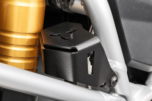 Brake fluid reservoir guard Black. BMW R1200GS, R1250GS.