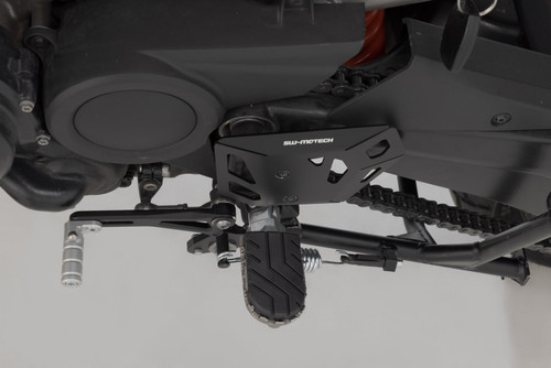 Heel guard left Black. Harley-Davidson Pan America (21-).