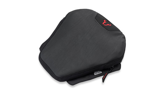 TRAVELLER RIDER cushion Black. 30.5 x 30 cm. TRAVELLER RIDER cushion Black. 30.5 x 30 cm.