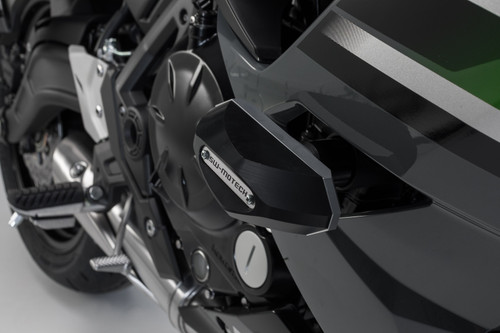 Frame slider kit Black. Kawasaki Ninja 650 (16-).