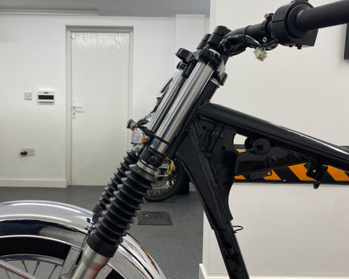 Carbon Look LED Indicators - Long Stem with Amber Tips