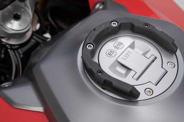 PRO tank ring Black. Yamaha MT-07 (14-17) / Moto Cage (15-16).