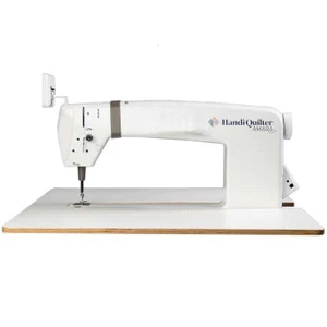 Handi Quilter Amara ST with Table
