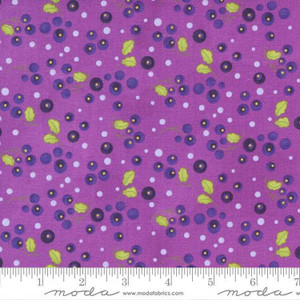 Moda Fabric - Pansys Posies Circle Spray - Plum
