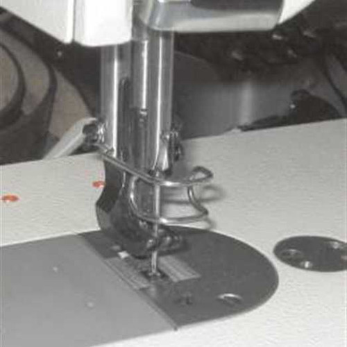 Consew Model 206RB-5 Flat Bed Sewing Machine Consew Model 206RB-5 Flat Bed Sewing Machine