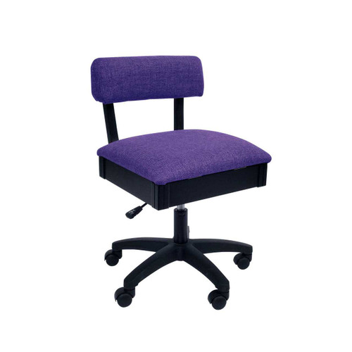 Kangaroo Wallaby II Studio Set in White Kangaroo Wallaby II Studio Set in White