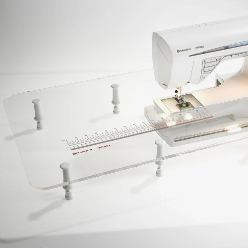 Husqvarna QUILTER'S TABLE (DESIGNER DIAMOND, DESIGNER RUBY, DESIGNER TOPAZ, BRILLANCE, SAPPHIRE AND OPAL SERIES)