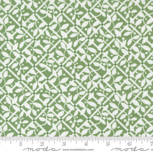 Moda Fabric - Shoreline Lattice - Checks and Plaids - Green #55303-15