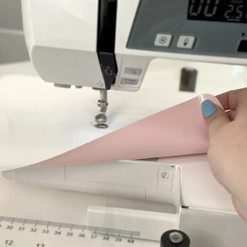 Supreme Slider 8in x 11-3/4in Free Motion Slider with Pink Tacky Back Premier Stitching Supreme Slider 8in x 11-3/4in Free Motion Slider with Pink Tacky Back Premier Stitching