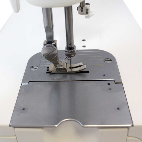 Juki TL 2010Q High Speed Sewing and Quilting Machine Juki TL 2010Q High Speed Sewing and Quilting Machine