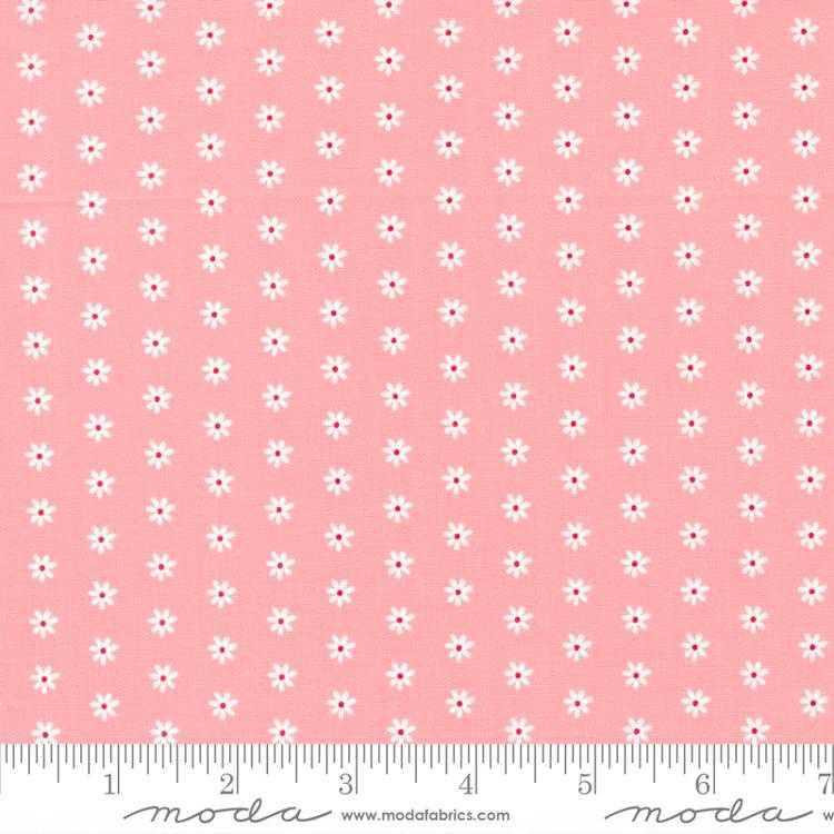 Moda Fabric - Berry Basket - Daisy Dot Strawberry