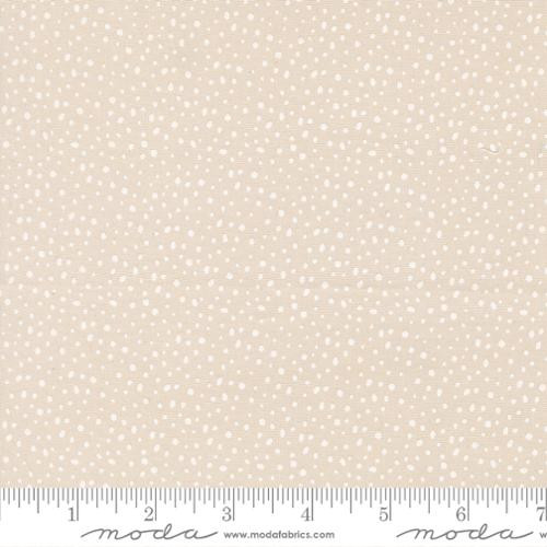 Moda Fabrics - Gingerbread Lane - Flurry Dots - Sugar #26158-11