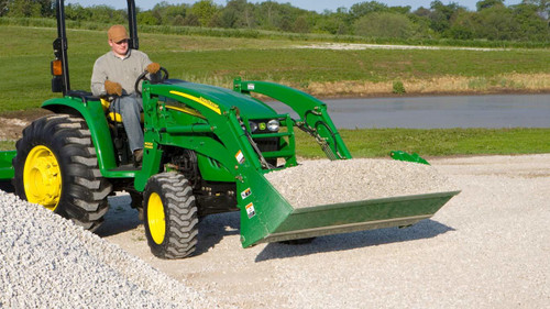 https://www.deere.com/assets/images/region-4/products/frontier-implements/hay-forage/handling/4in1-buckets/ay11/ay11_series_4in1_buckets_jd_426770_1366x768_large_23f4c6f83d48bfa1109c80070461cc66b15653c5.jpg