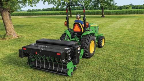 https://www.deere.com/assets/images/region-4/products/attachments/attachments-and-implements/utiilty-tractor-attachments-accessories/frontier/gs1160-overseeder/r4d119314_GS1160_large_9e8594574aa7ec68443b040d8353daad48e1686a.jpg