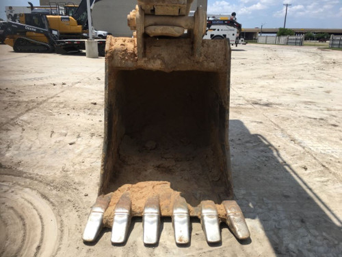http://used.rdoequipment.com/getImageS2.cfm?imgID=8413792&filename=1_6D973187-497D-4E0A-98E3-622BDC9E7E0F.jpg